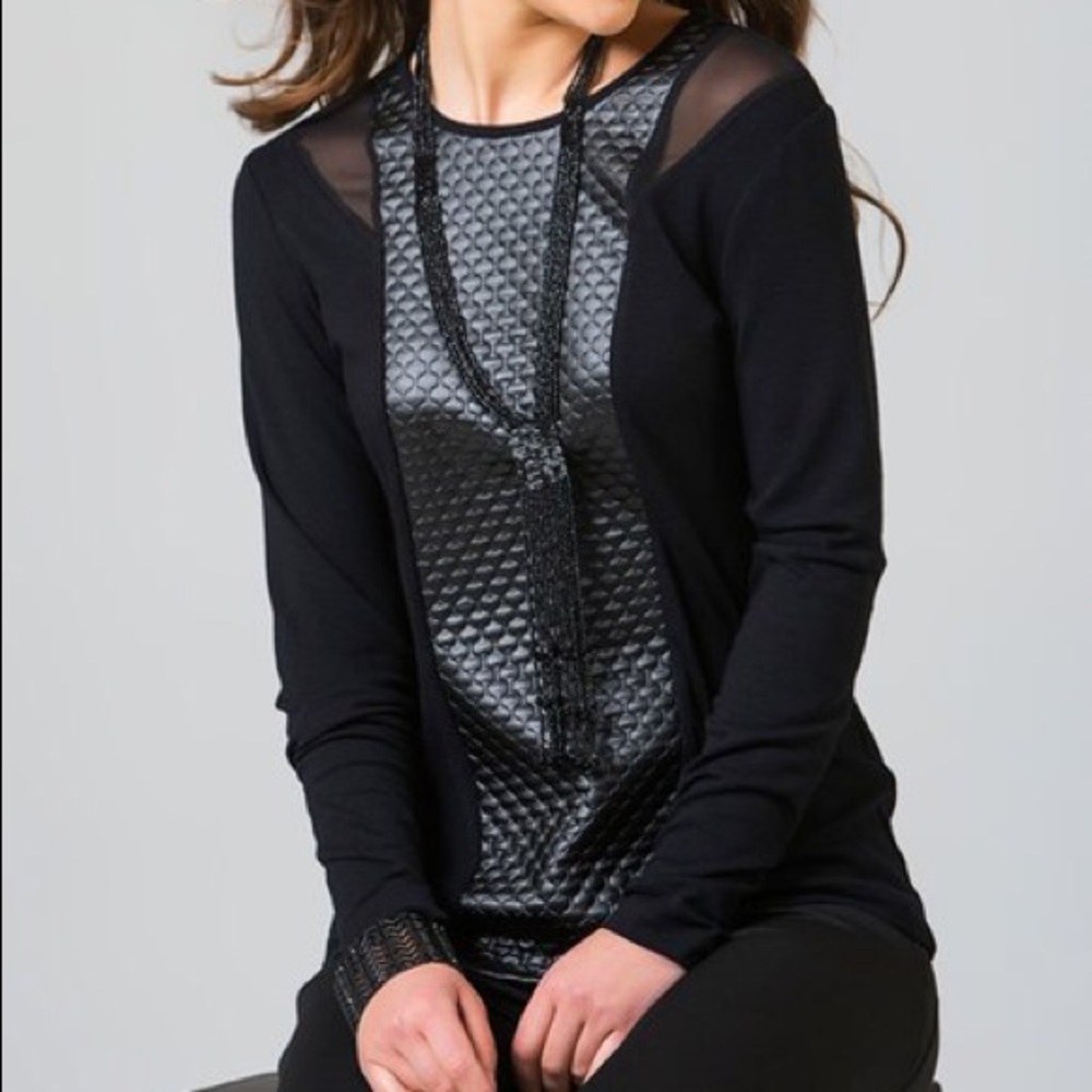 Milan Kiss Black Quilted-Panel Sheer-Shoulder Top